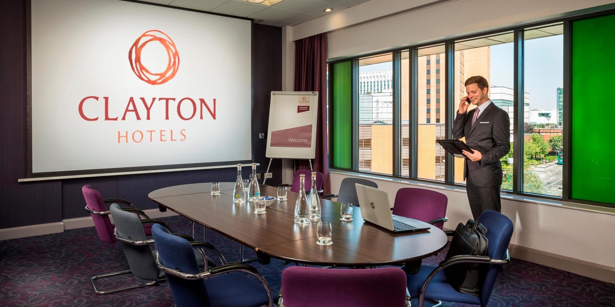 Clayton Hotel Cardiff Business bild